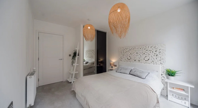 Barking Bright Apartment With 2 Bedrooms