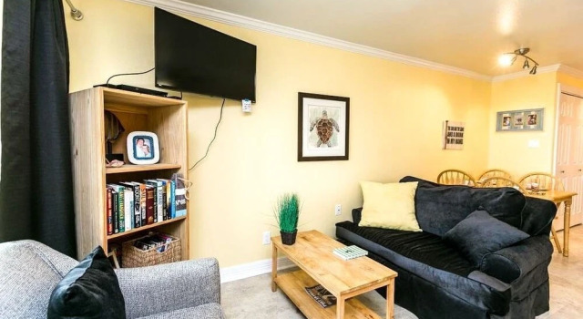 Island 126 Studio Bedroom Condo