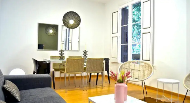 KM Rocafort Apartment