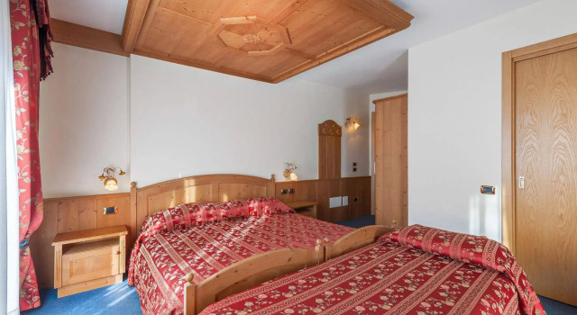 Family Hotel La Perla, Забронировать Отель Трансаккуа Primiero