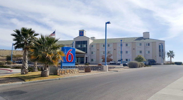 Motel 6 Las Cruces, NM - Telshor, Rezervasyon Motel Las Cruces Yeni Meksika