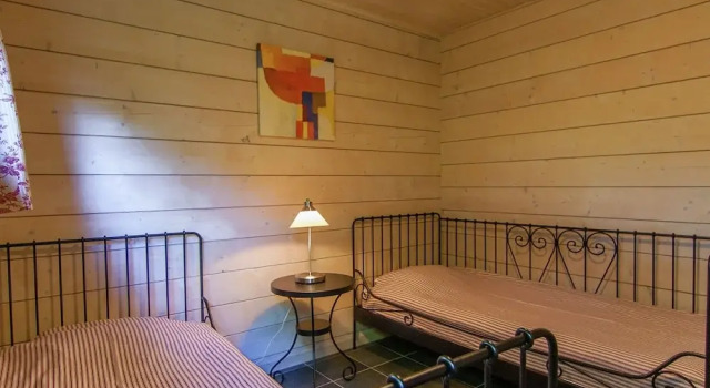 Luxury Villa With Heated Pool and Tennis Court, Rezerwuj Willa Domki letniskowe w Haute-Vienne, Domek