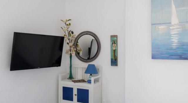 Ricos Two Bedroom Apartment - Naoussa Paros