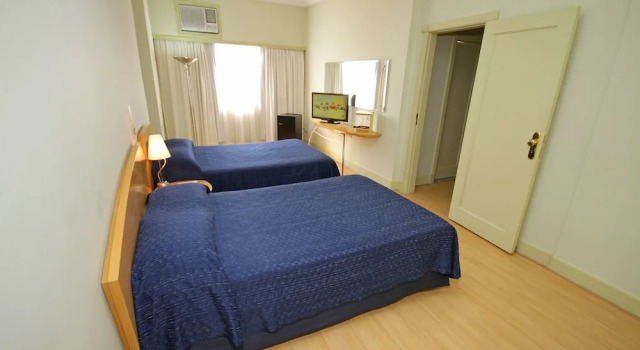 Трёхместный семейный номер Superior San Raphael Hotel