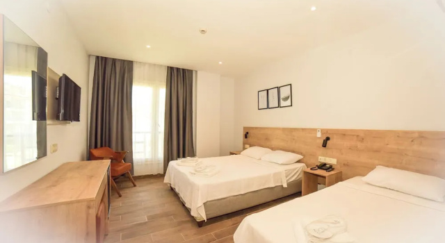 Трёхместный номер Standard Porta Trakis HOTEL
