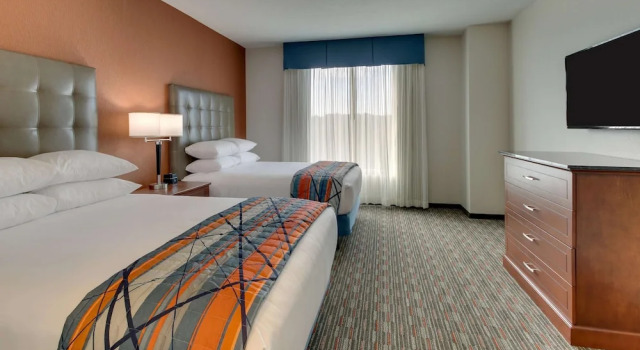 Люкс с 2 комнатами Drury Inn & Suites Knoxville West