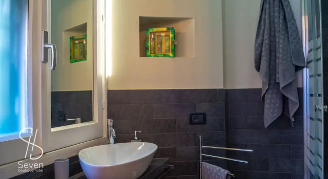 Seven Boutique Hotel