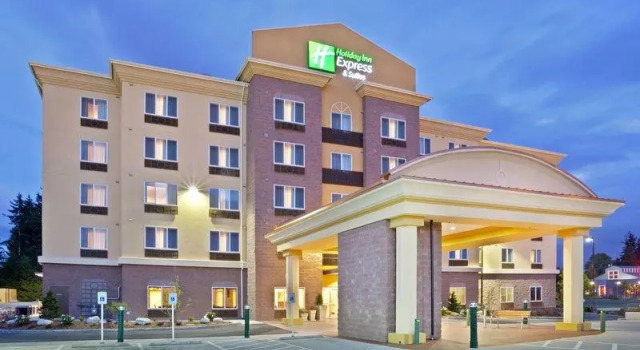 Люкс Economy Holiday Inn Express Hotel & Suites Seattle North - Lynnwood by IHG