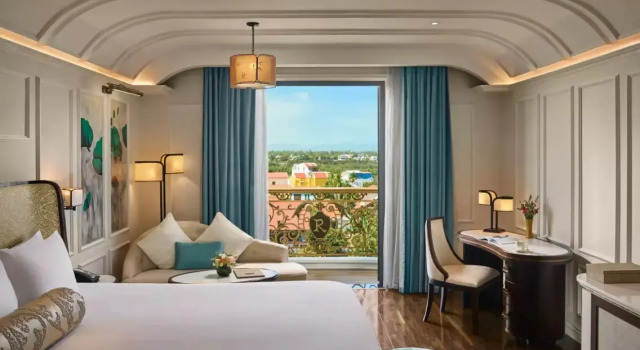 Номер Deluxe Hotel Royal Hoi An Danang