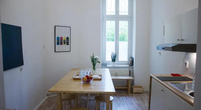 Central , 3 Rooms in Frankfurter Tor, Varaa Hotelli Berliini Saksa, lähellä Badehaus Szimpla