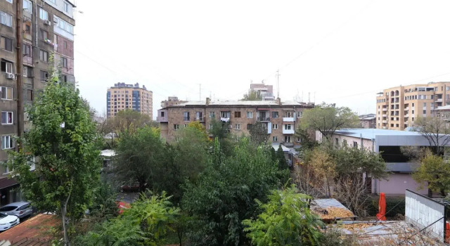 Apartaments on Komitas 20
