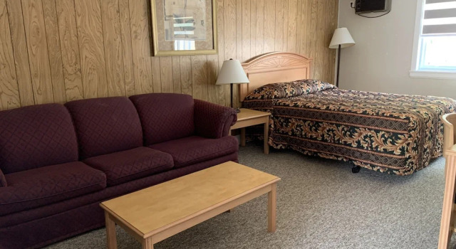 Номер Comfort Green View Motel and RV Park