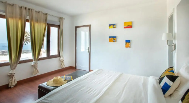 Villa Atlantis I