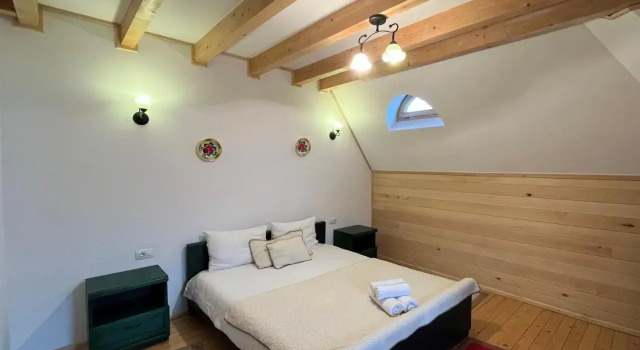Pensiunea Iza, Rezerwuj Hotel Hotele w Carpathians - Romania z parkingiem, Parking