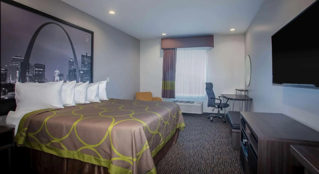Двухместный номер Standard Super 8 by Wyndham St. Louis North