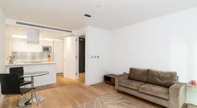 Fantastic 1 Bed, 5 Mins to Shoreditch High St!