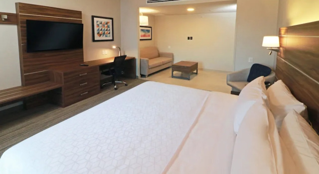 Двухместный люкс Holiday Inn Express - Monterrey - Fundidora by IHG