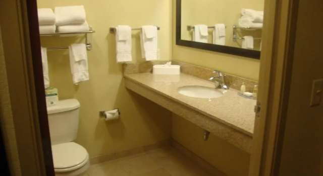 Люкс Cobblestone Inn & Suites - Carrington
