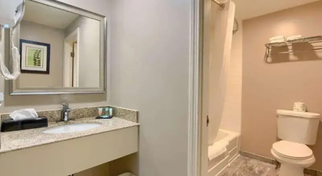 Номер Standard The Northshore Hotel