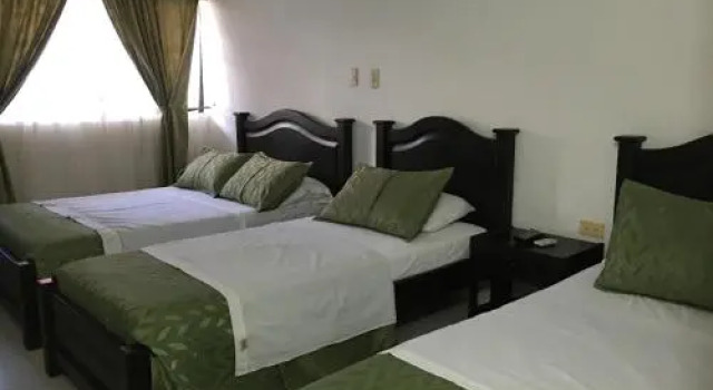 Casa de Verano La Alborada en Condominio Ecológico, Boek Hotel Girardot Cundinamarca
