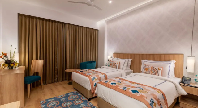 Двухместный клубный номер Deluxe ExpoInn Suites and Convention