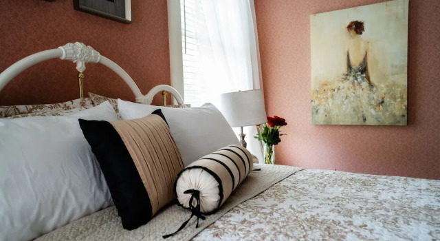 Номер Grand The Nordic Pineapple Bed and Breakfast