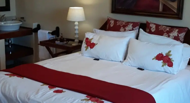 Двухместный номер Deluxe с видом на море Joans Bed and Breakfast