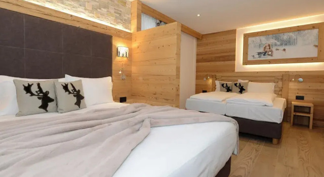 Полулюкс Hotel Gardenia