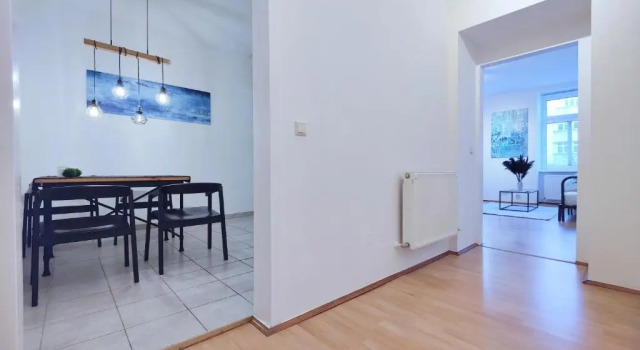 Апартаменты 8 min to the center! Central location