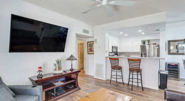 1 Mi to Beach: Lake Havasu City Condo w/ Balcony, Забронировать Апартаменты/квартира Лейк-Хавасу-Сити штат Аризона