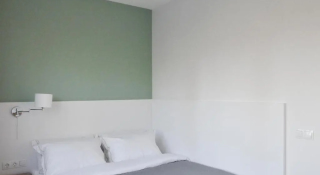 Camera Economy Tip Tap Guest House