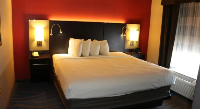 Апартаменты Standard Astoria Hotel and Event Center