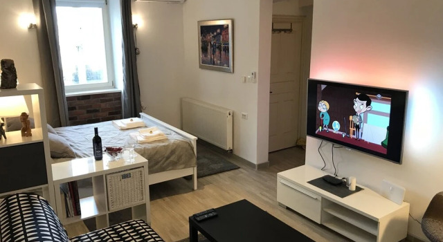 Holiday Zagreb Center Studio Apartment, Забронировать Апартаменты/квартира Апартаменты Загреба, рядом с Zagreb Stone Gate, Апартаменты/квартира