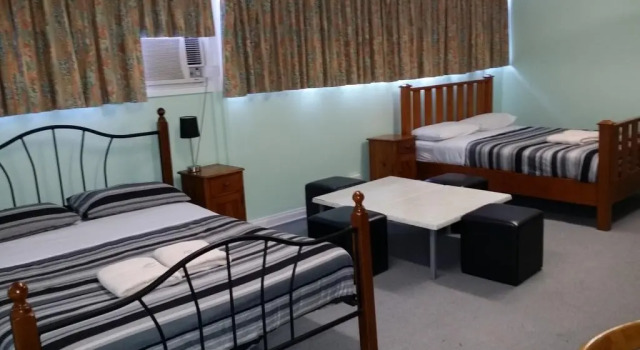 Warners Bay Hotel, Book Hotel Warners Bay Lake Macquarie