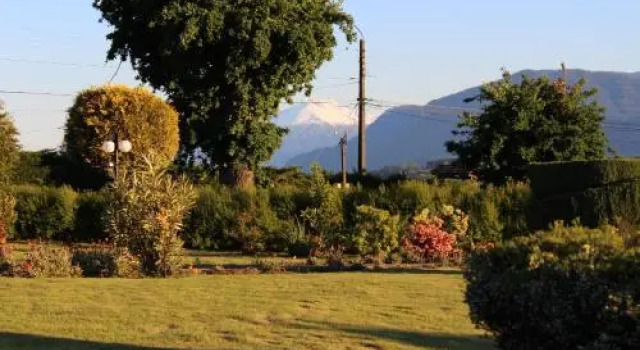 Cabanas Villa Las Encinas, Book Villa Hotels in Panguipulli with Parking, Parking