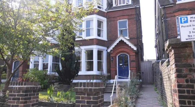 Greystones B&B, Book Bed and Breakfast Rochester Kent