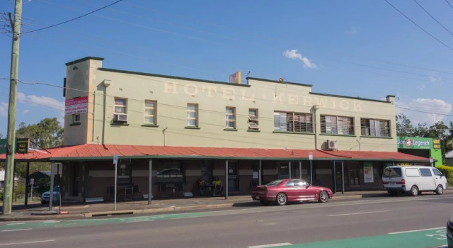 Hotel Kerwick, Book Hotel Redbank Brisbane Region