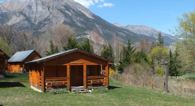 Шале Comfort Camping, Hôtel De Plein Air Les Cariamas