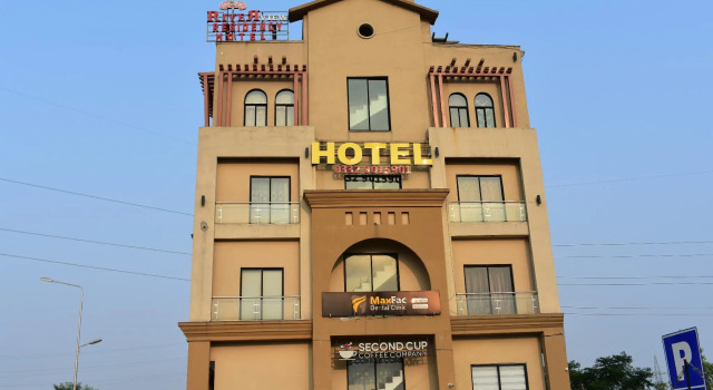 River View Residency, Book Hotel Hotels in Islamabad with Parking, Parking