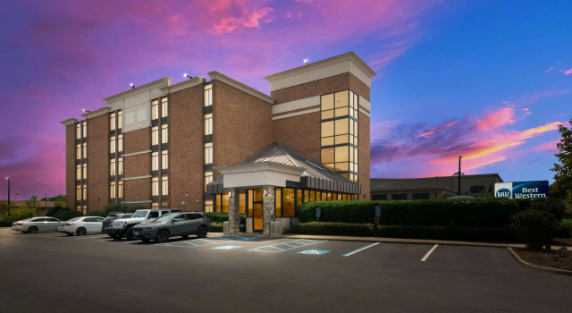 Best Western Hampton Coliseum Inn, 예약 호텔 햄프턴 버지니아