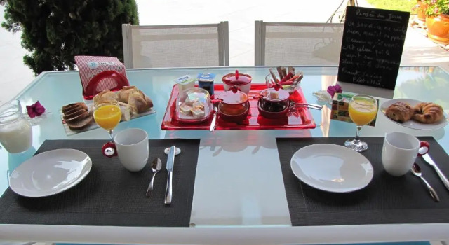 Casa Rurale Lou Pichoun Nis, Réserver Hôtel Belcodene Provence-Alpes-Côte d'Azur