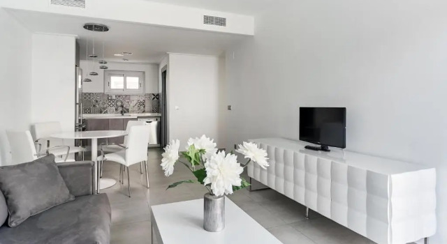 Orange Holiday Housing - Villa Amalia 13, Забронировать Вилла Коттеджи Торревьеха, Коттедж