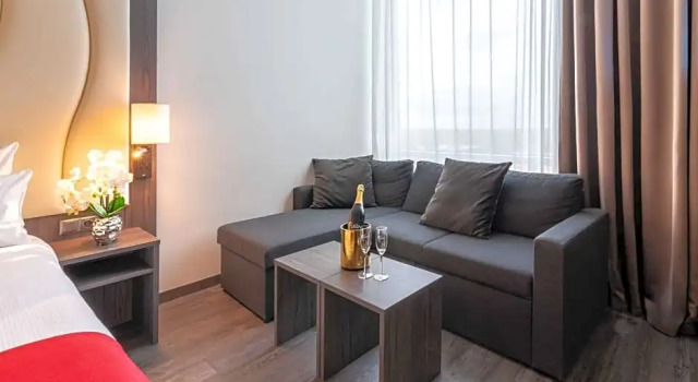 Номер Comfort PLAZA Premium Almere