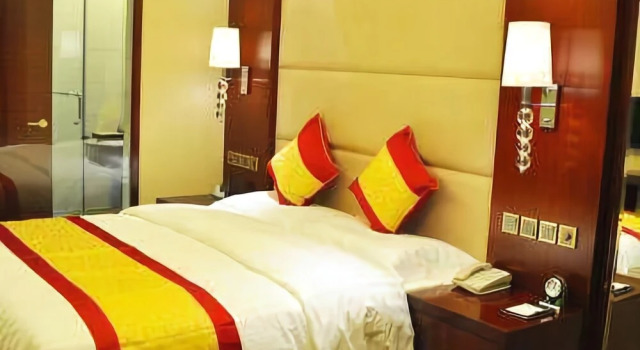Yunding International Hotel, Book Hotel Hotels in Liaoning with Parking, Parking