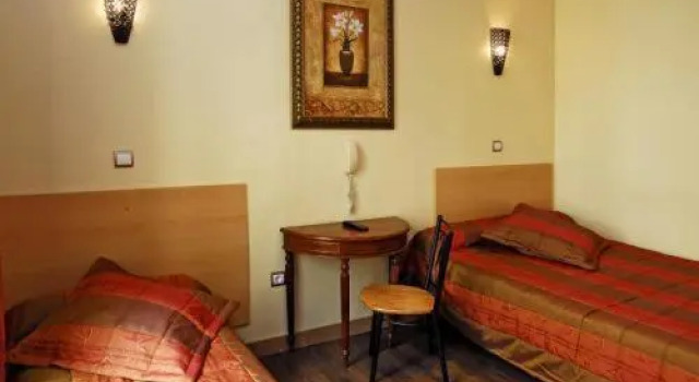 Номер Standard Hôtel de lAveyron