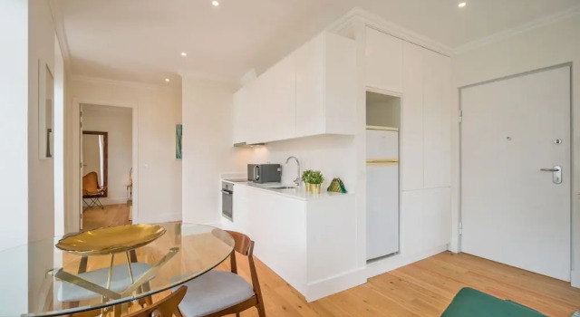 Апартаменты Principe Real Lightful Apartment