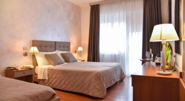 Двухместный номер Deluxe Hotel Crystal