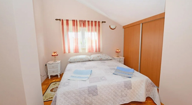 Adorable Holiday Home With Private Pool & Covered Terrace, Rezervovat Hotel Perci Istrie