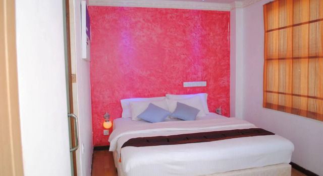 Rani beach Maldives, Забронировать Отель Отели Хулхумале с парковкой, рядом с Hulhumalé Hospital, Парковка