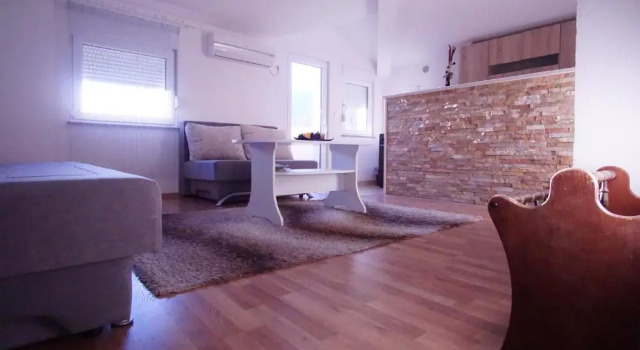 Апартаменты с балконом Apartments Aldi